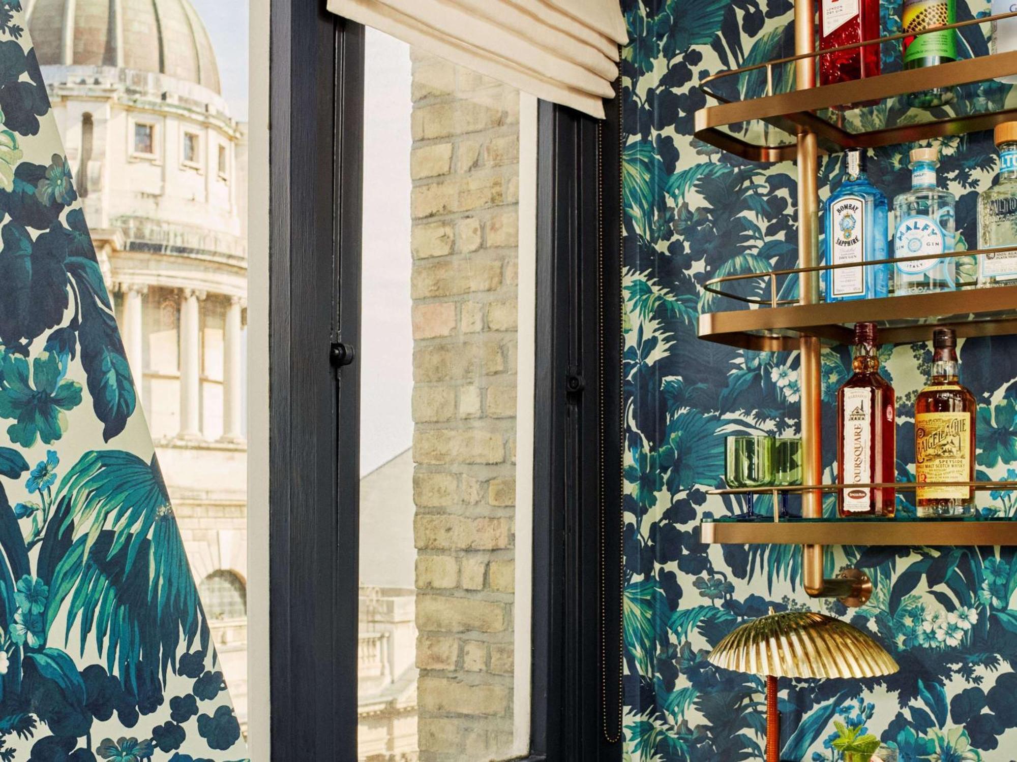 Hyde London City Экстерьер фото